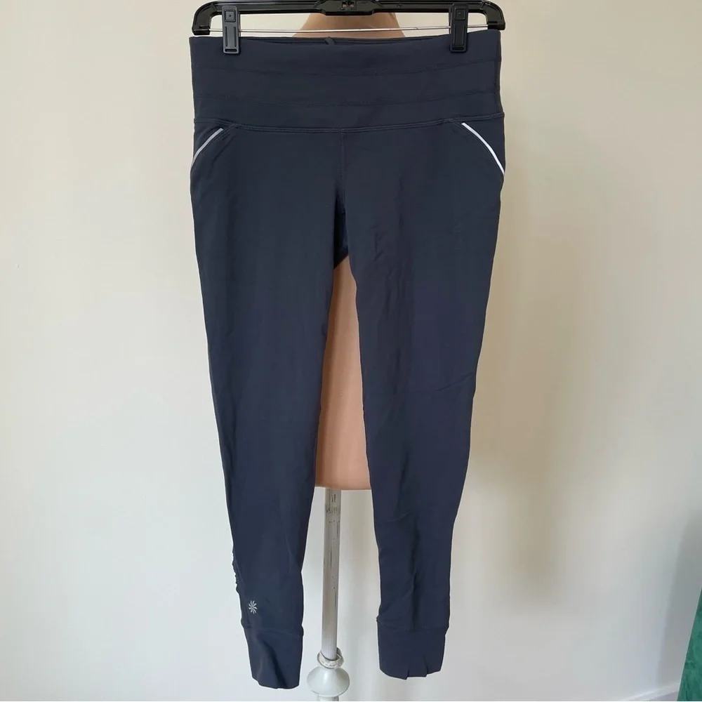 Athleta Flint Gray Relay Reflective Tight Ruched Calf Leggings 903959 EUC Size S